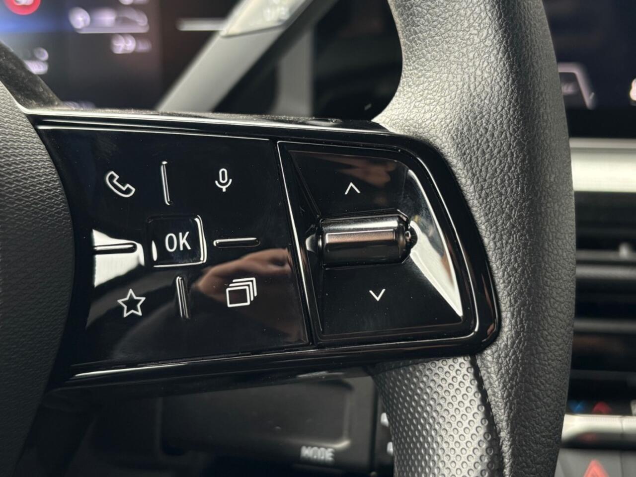 Renault 5 E-TECH 100% ELECTRIC NightenDay 120pk Pack Winter