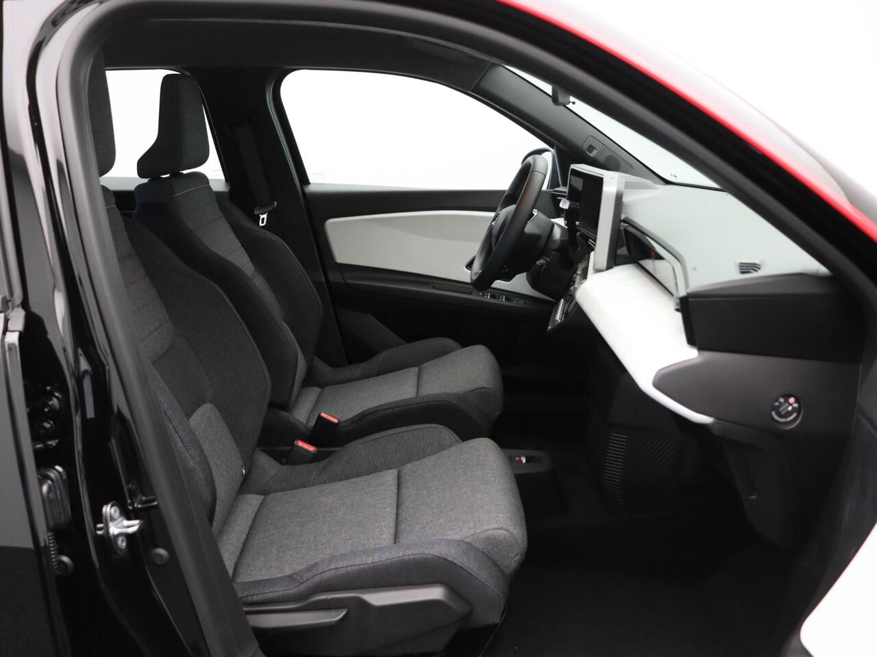 Renault 5 EVO Urban Range 120pk 40 kWh | Exclusief bij ABD | Vol opties | Sportief design | Carbon |