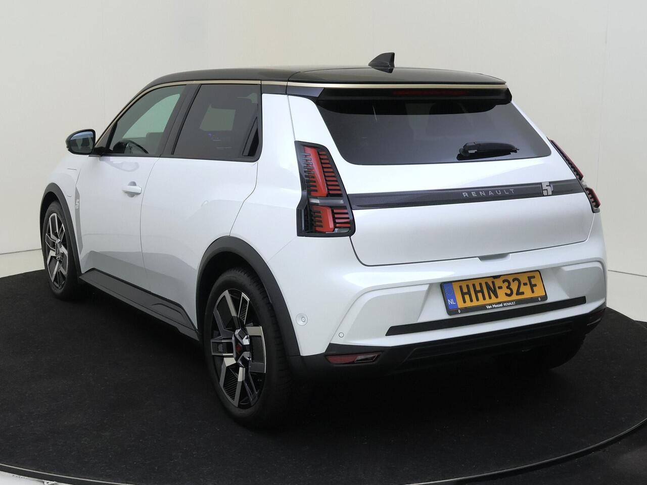 Renault 5 urban range techno 40 kWh Apple Carplay | Cruise control | LM velgen