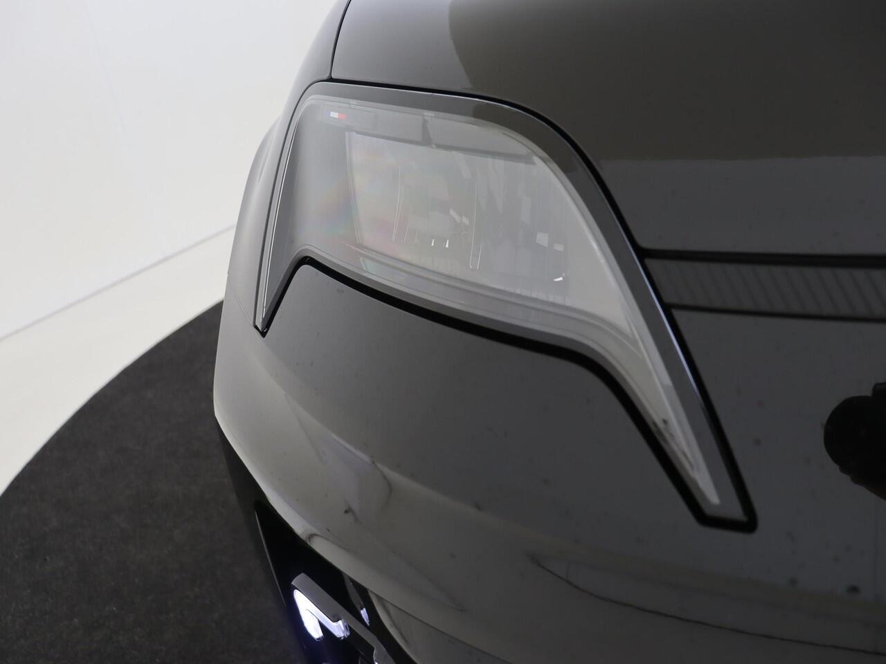 Renault 5 comfort range iconic cinq 52 kWh Pack Harman Kardon premium sound | Pack Safety & Advanced Driving Assist