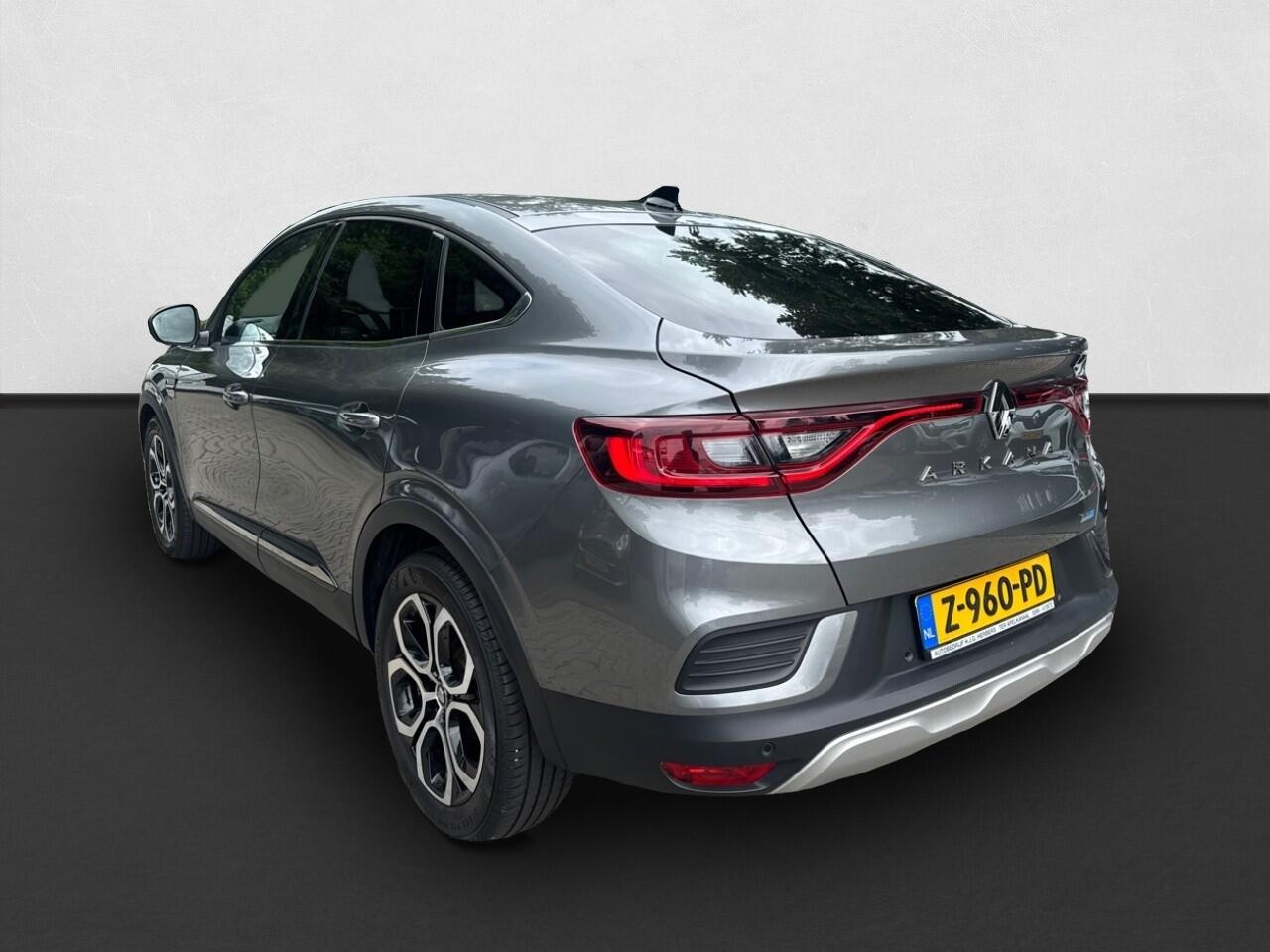 Renault Arkana 1.6 E-Tech Hybrid 145 Intens CAMERA / NAVI / BOSE