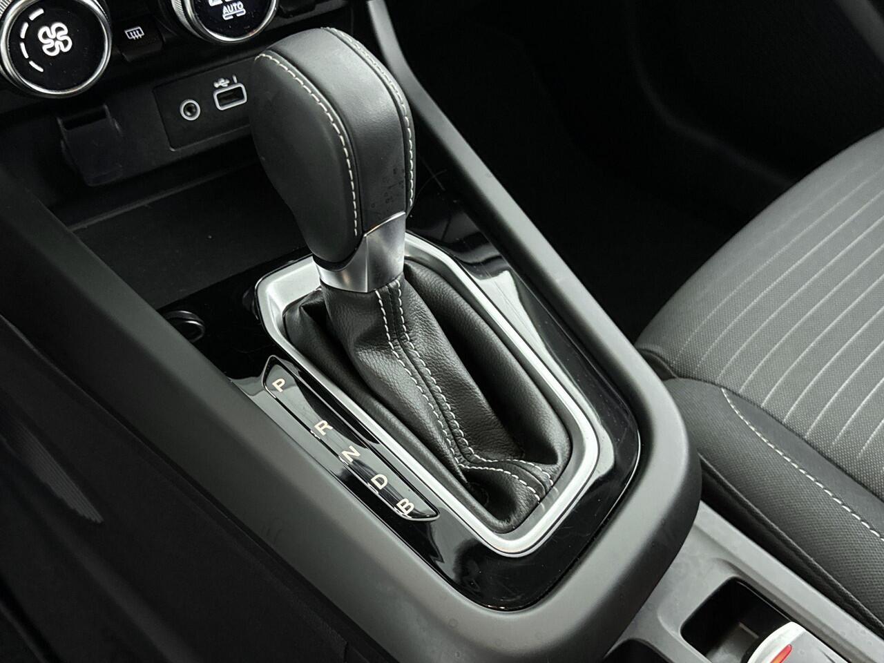 Renault Arkana 1.6 E-Tech Full Hybrid Evolution 145PK | Automaat | Navigatie | Achteruitrijcamera | Apple CarPlay & Android Auto