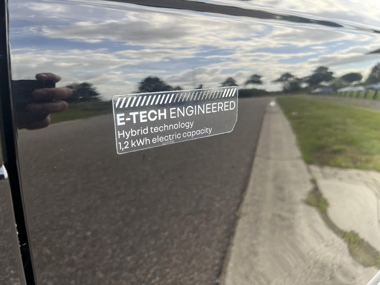 Renault Arkana 1.6 E-Tech hybrid 145 PK R.S line /E Tech Engineered / winterpakket / Elek Stoelverstelling / Camera / ADAPTIEVE CRUISECONTROL/