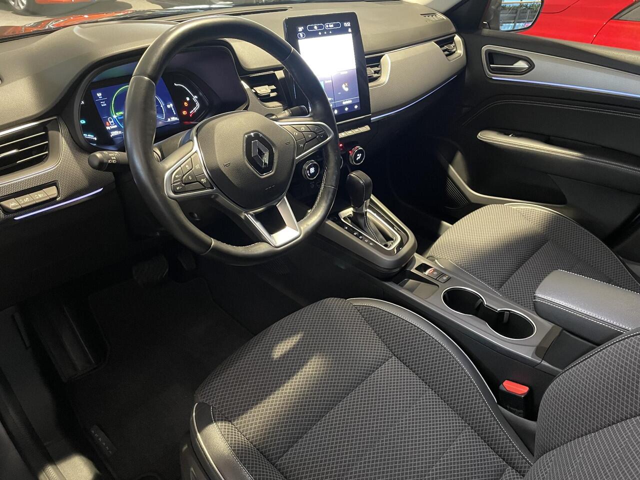 Renault Arkana 1.6 E-Tech Hybrid 145 Intens TREKHAAK / AUTOMAAT / PDC + CAMERA / CLIMATE CONTROL / BLINDSPOT WARNING / EASY PARK ASSIST /