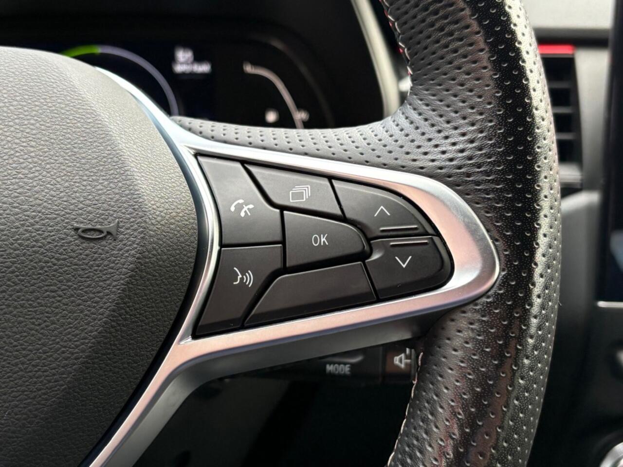 Renault Arkana 1.6 E-TECH HYBRIDE RS-LINE AUTOMAAT LEER ELK. STOELEN NAVI CAMERA AIRCO ELK. SPIEGELS