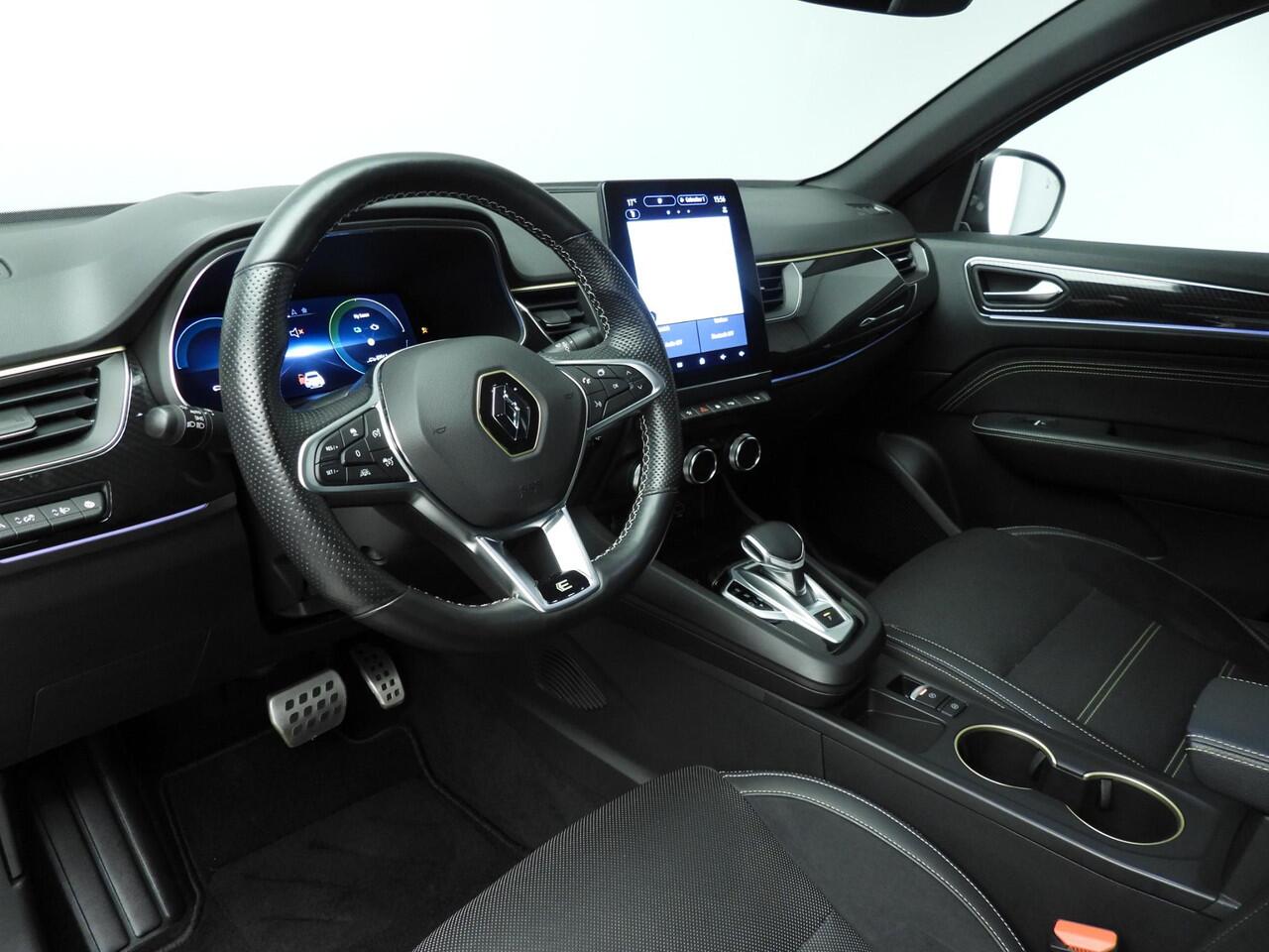 Renault Arkana 1.6 E-Tech hybrid 145 E-Tech engineered | Leder | Sportstoelen | Carbon interieurlijst | Camera