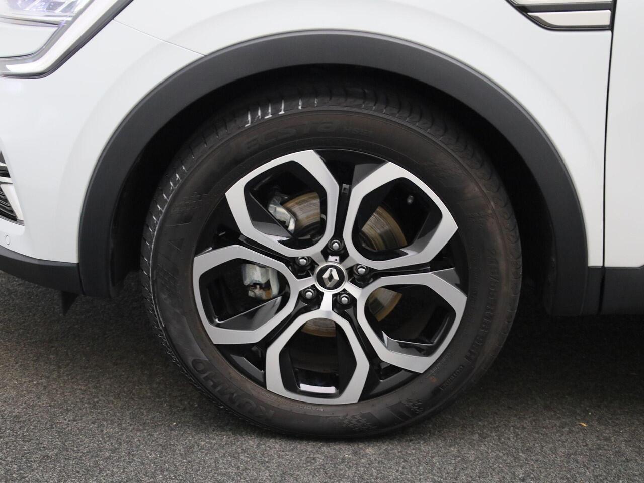 Renault Arkana 1.6 E-Tech hybrid 145 techno | Adaptieve Cruise Control incl. Stuurhulp | Blind Spot Warning | Camera | PDC Rondom | 9,3" Full-Map Navigatie | Keyless | LED-Verlichting | Draadloze Smartphonelader | Apple Carplay & Android Auto