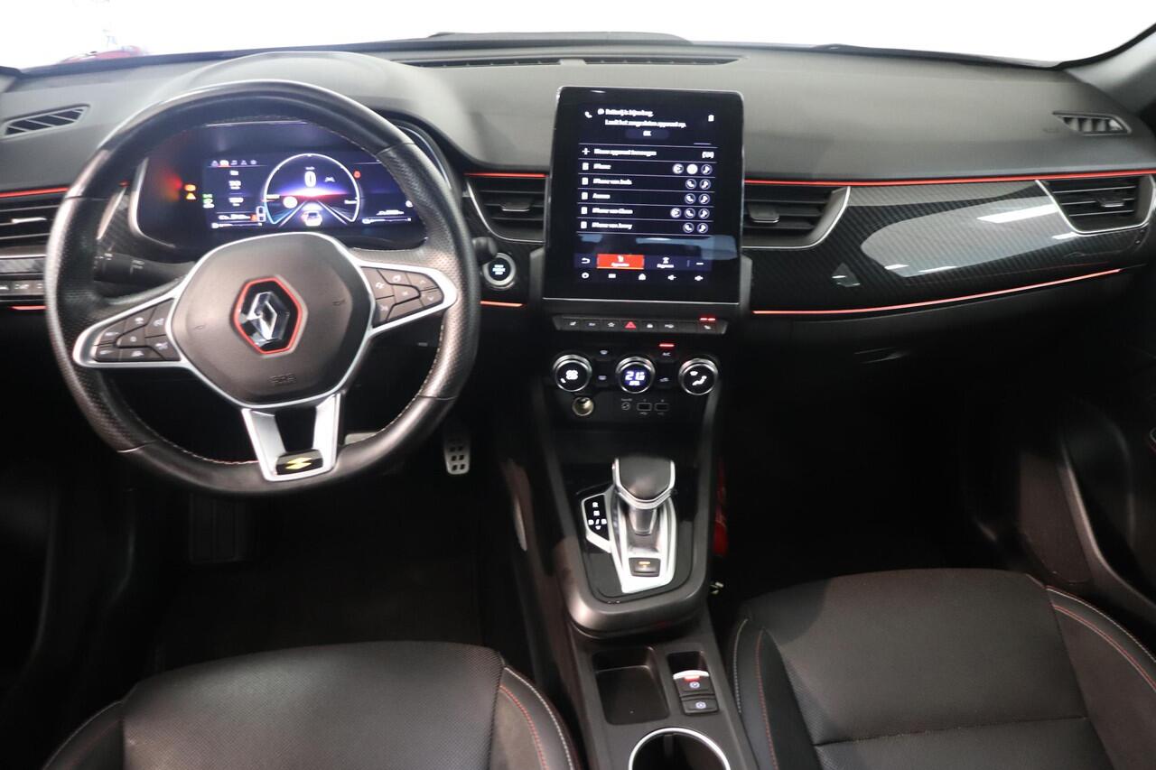 Renault Arkana 1.6 E-Tech Hybrid 145 R.S. Line | Sportstoelen | Camera | Adaptieve cruisecontrol | Stuur en stoel verwarming | LED koplampen | AppleCarplay AndroidAuto |