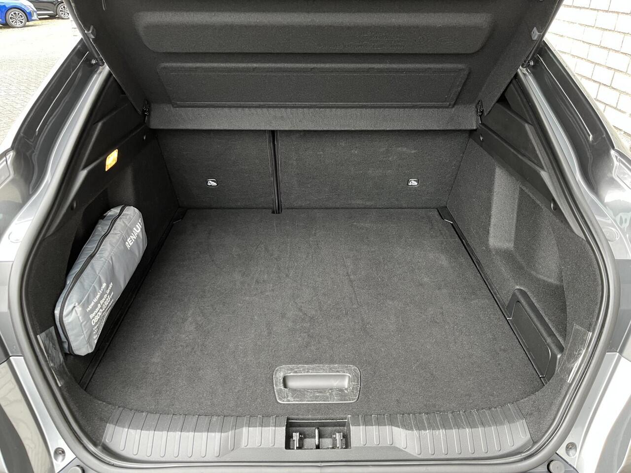 Renault Arkana 1.6 E-Tech Hybrid 145 R.S. Line | Afneembare Trekhaak | All-Season banden | Stoelverwarming | Achteruitrijcamera