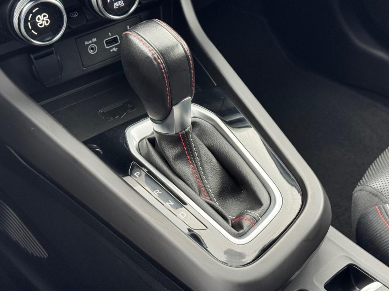 Renault Arkana 1.3 TCE AUT. RS-LINE MILD-HYBRID HALF-LEER NAVI CAMERA CARPLAY AIRCO