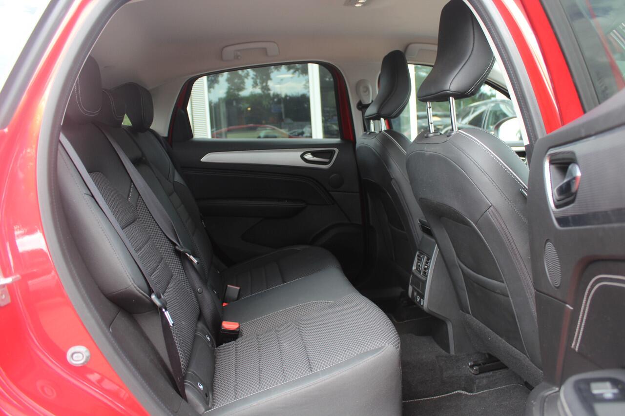 Renault Arkana 1.6 E-Tech Hybrid 145 Intens / Camera / Navigatie / Parkeerhulp V+A / 18'' / Keyless / Virtual Cockpit / DAB / Dodehoek / ACC