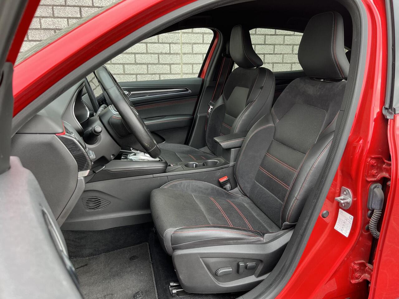 Renault Arkana 1.6 E-Tech Hybrid 145 R.S. Line | Trekhaak | Stoel + stuurverwarming | Apple CarPlay / Android Auto | Achteruitrijcamera |