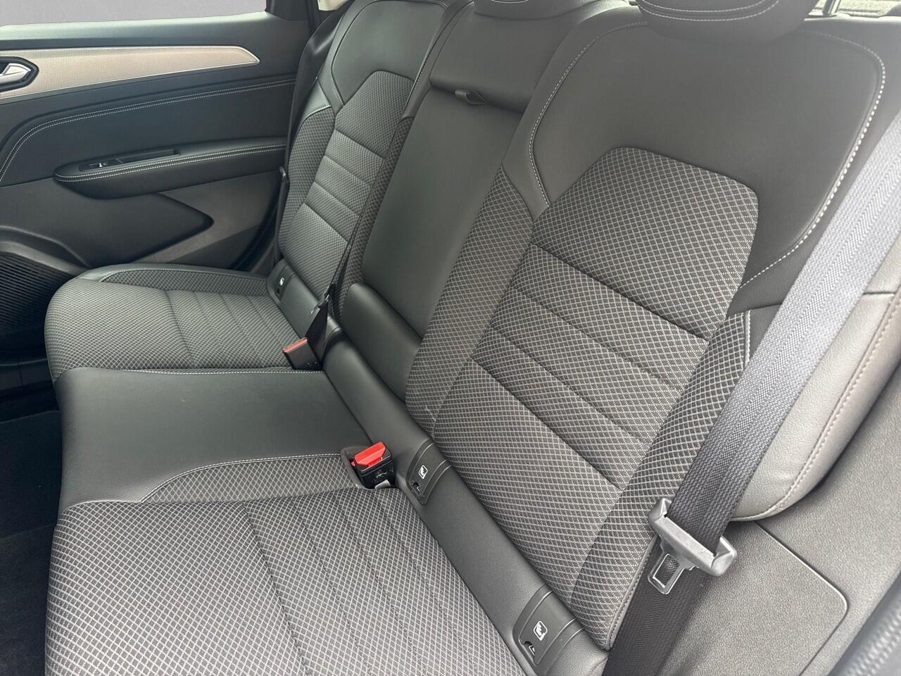 Renault Arkana 1.6 E-Tech Hybrid 145 Intens CAMERA / NAVI / BOSE