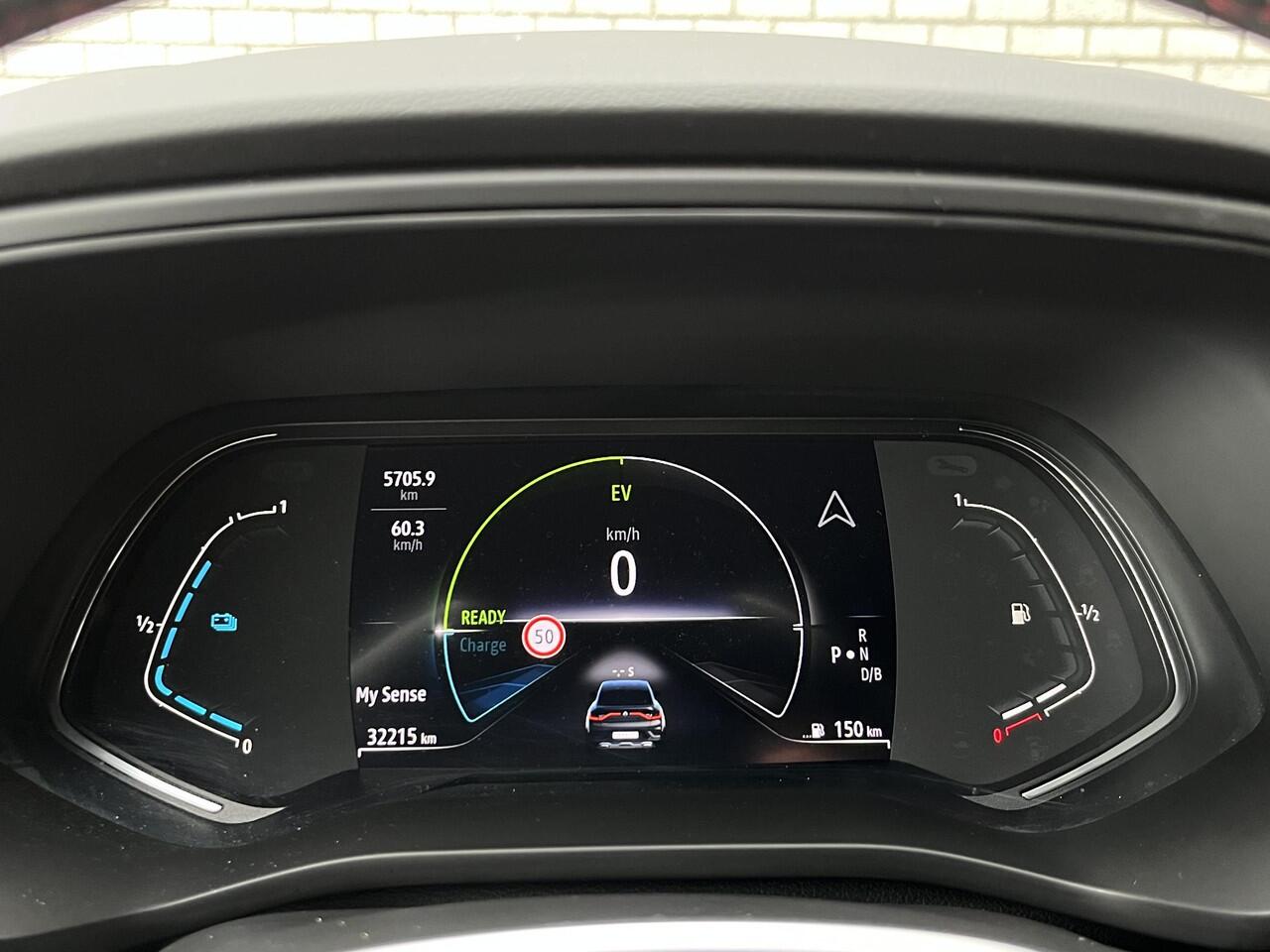 Renault Arkana 1.6 E-Tech Hybrid 145 R.S. Line | Afneembare Trekhaak | All-Season banden | Stoelverwarming | Achteruitrijcamera