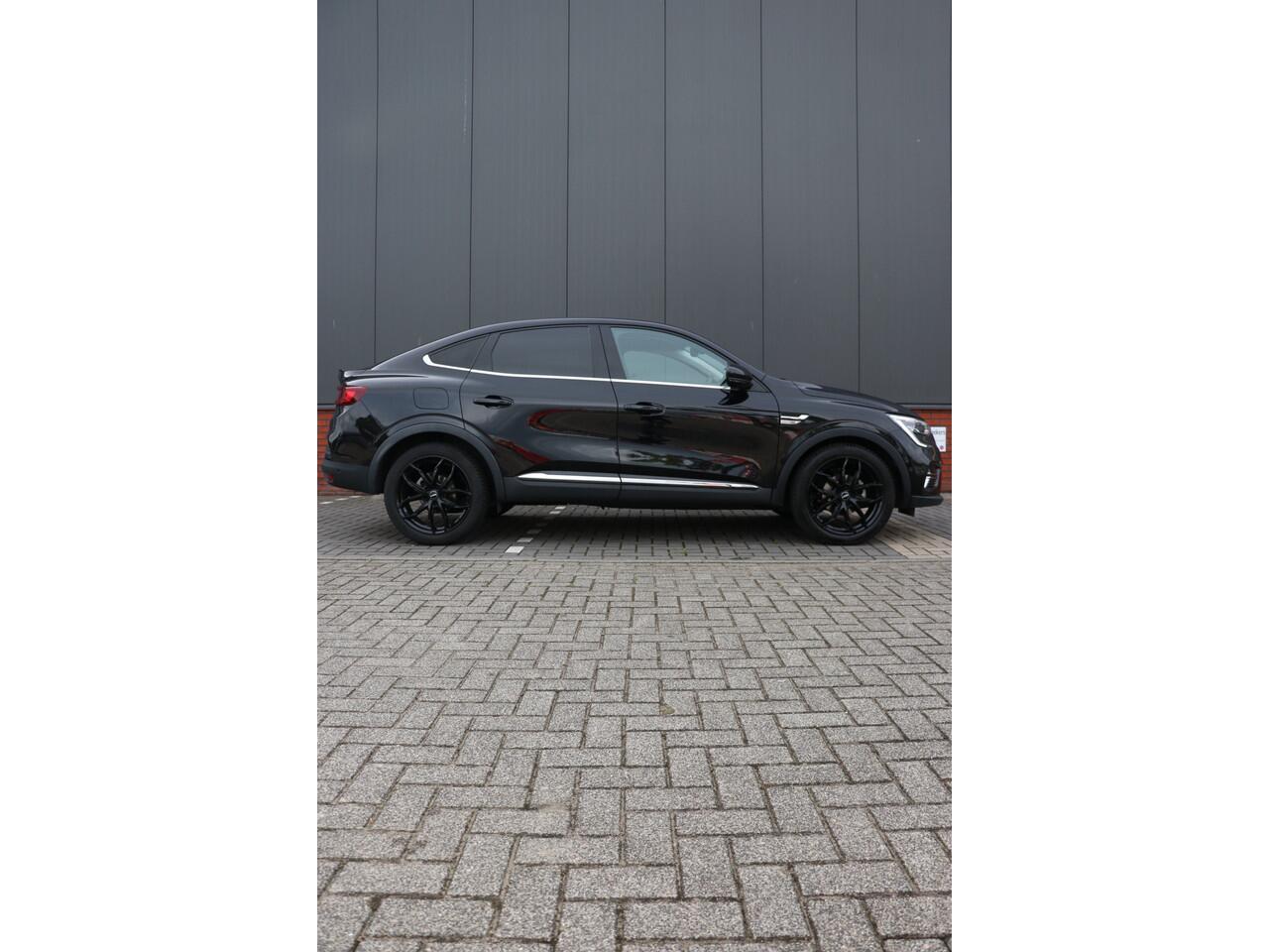 Renault Arkana 1.3 TCe 140PK | panorama | digital dash |