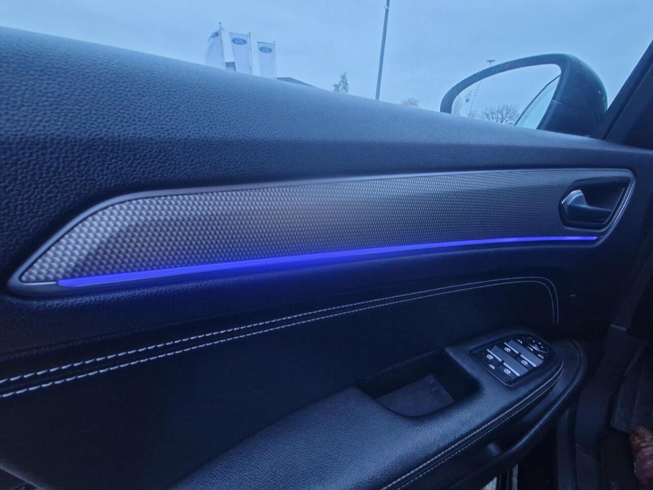 Renault Arkana 1.6 E-Tech Hybrid 145 Intens | Pack Winter | Trekhaak | Parking Pack | Dodehoek detectie | Adaptive cruise | 18 inch LMV | 1e Eigenaar