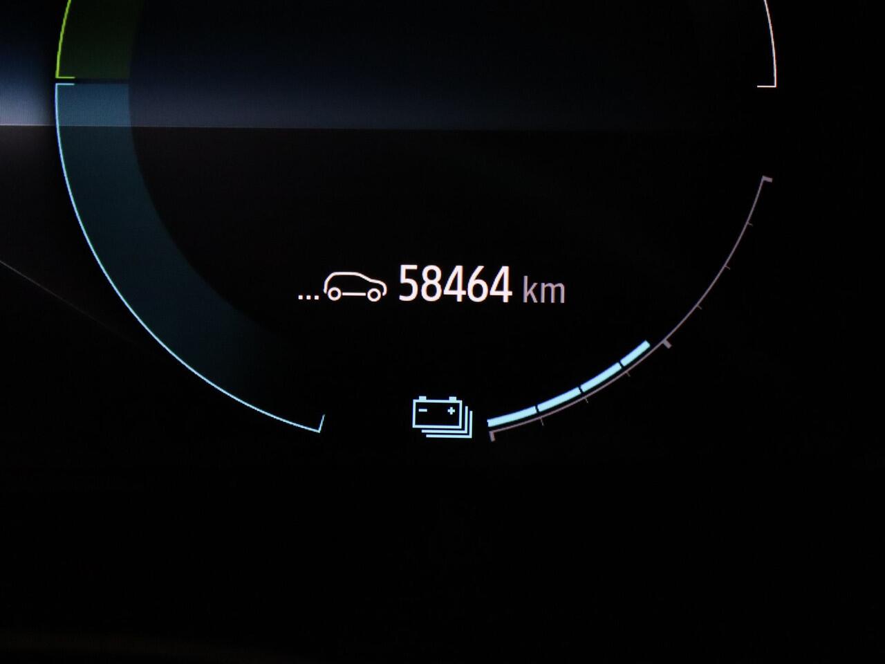 Renault Arkana 145pk E-Tech hybrid E-Tech engineered Automaat BOSE | Camera | Adapt. Cruise | Stoel-/stuurverw. | Panoramadak | Trekhaak