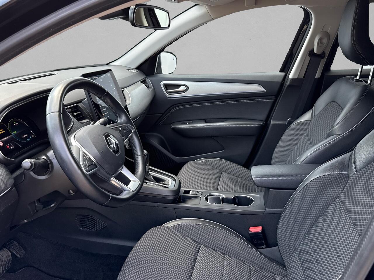 Renault Arkana 1.6 E-Tech hybrid 145 techno GROOT NAVI / ADAPTIEVE CRUISE / FABRIEKSGARANTIE TOT 07.2027