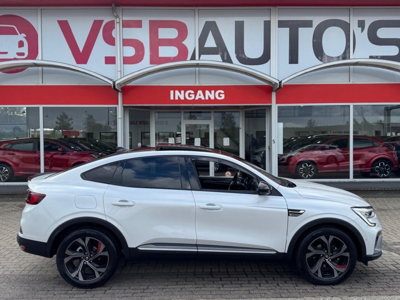 Renault Arkana 1.3 TCE AUT. MHEV 158PK RS-LINE PANO-DAK NAVI TREKHAAK CAMERA CARPLAY