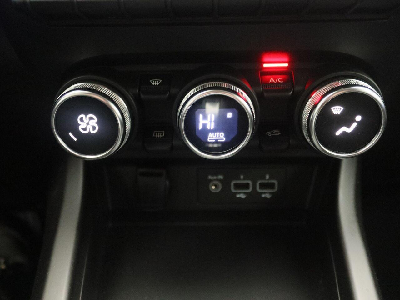 Renault Arkana E-Tech Hybrid 145 Intens | Automaat | Easy Link Navigatie met Apple CarPlay & Android Auto | Achteruitrijcamera + sensoren | Dodehoek detectie | Climate control | Adaptief cruise control |