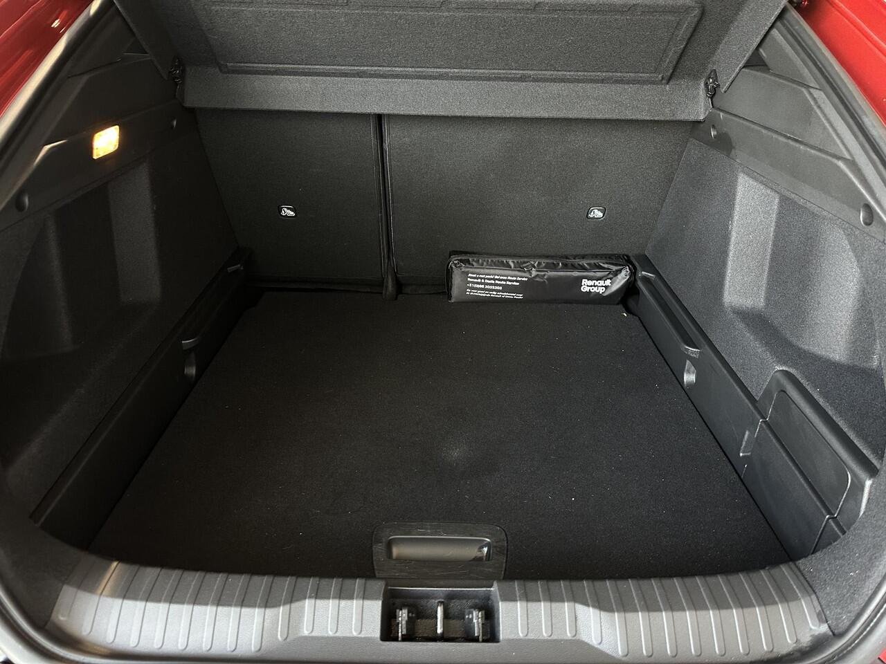 Renault Arkana 1.6 E-Tech hybrid 145 E-Tech Engineered | ADAPTIEVE CRUISECONTROL | BOSE AUDIOSYSTEEM | STOEL-/STUURVERWARMING | ACHTERUITRIJCAMERA | !VOLLE AUTO!