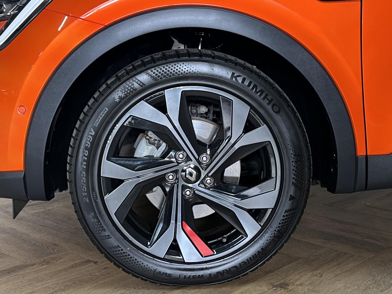 Renault Arkana *RS-LINE* Orange Valencia / 145 E-Tech / Hybrid / Automatic / FULL OPTION / LED Pure Vision / BOSE / 18" LMV / Leder