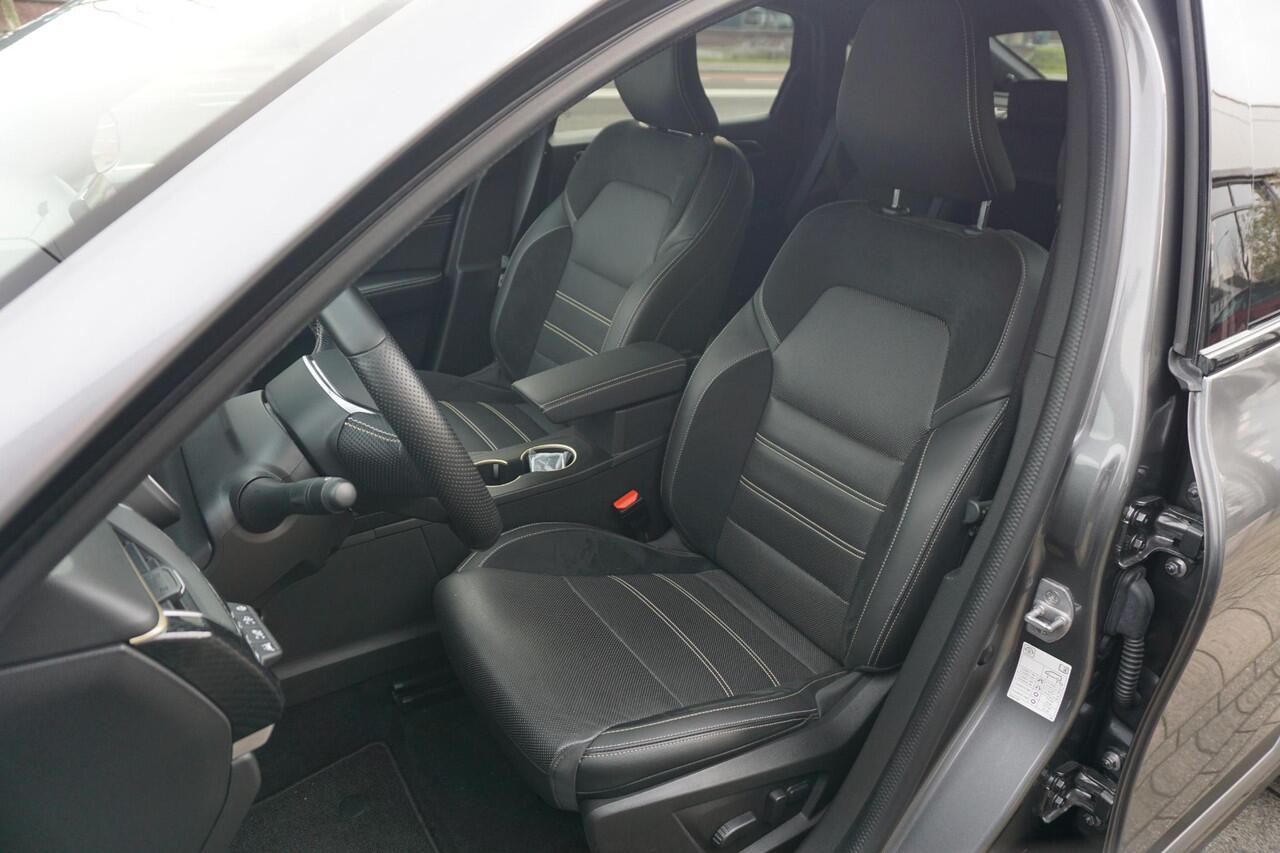 Renault Arkana 1.6 E-Tech hybrid 145 E-Tech engineered