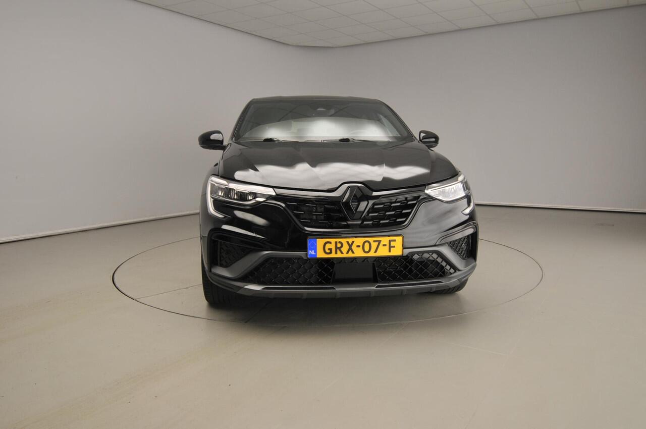 Renault Arkana 1.6 E-Tech hybrid 145 E-Tech engineered | Leder | Sportstoelen | Carbon interieurlijst | Camera