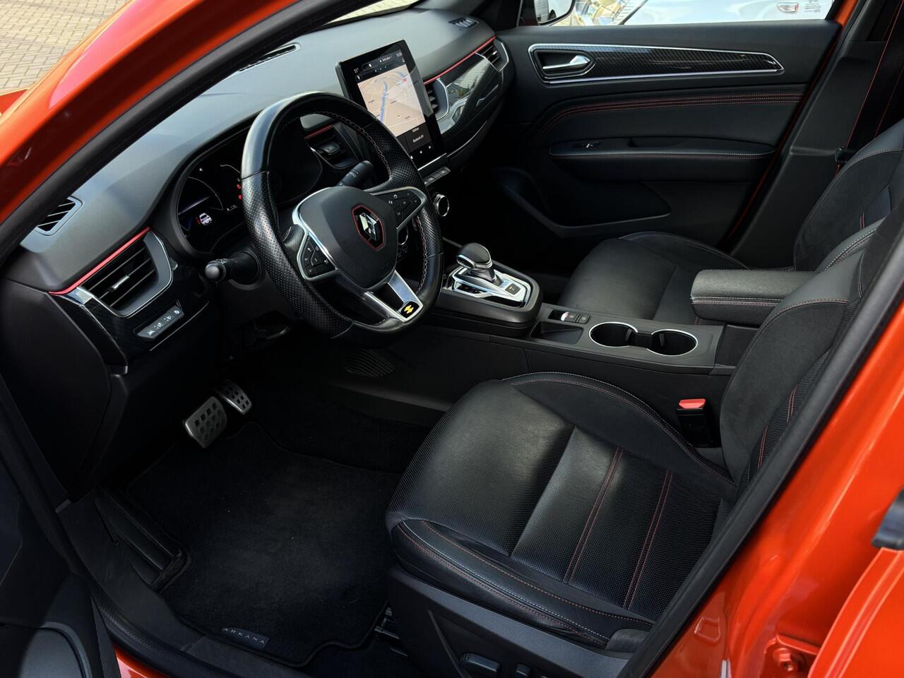 Renault Arkana E-Tech Hybrid 145 R.S. Line | AUTOMAAT | PANODAK | STUUR+STOELVERWARMING | CAMERA ACHTER | ELEK. STOELEN+RAMEN | TREKHAAK | APPLE CARPLAY | ANDROID AUTO |