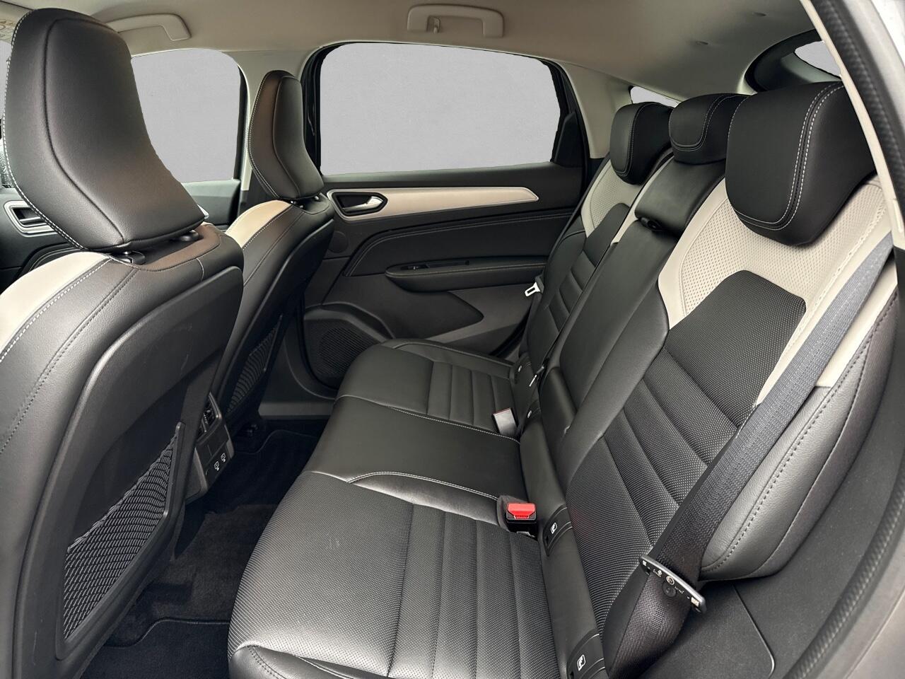 Renault Arkana 1.6 E-Tech hybrid 145 techno VOLLEDER / CAMERA / 18 INCH / GROOT NAVI / FABRIEKSGARANTIE 03.2027