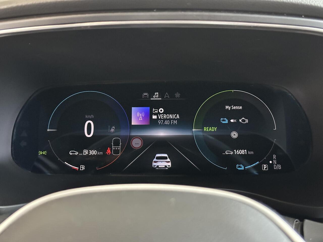 Renault Arkana 1.6 E-Tech hybrid 145 E-Tech Engineered | ADAPTIEVE CRUISECONTROL | BOSE AUDIOSYSTEEM | STOEL-/STUURVERWARMING | ACHTERUITRIJCAMERA | !VOLLE AUTO!