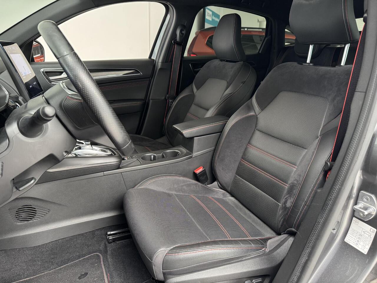 Renault Arkana 1.6 E-Tech Hybrid 145 R.S. Line | Navigatie | Cruise control adaptief | Bose | Trekhaak |