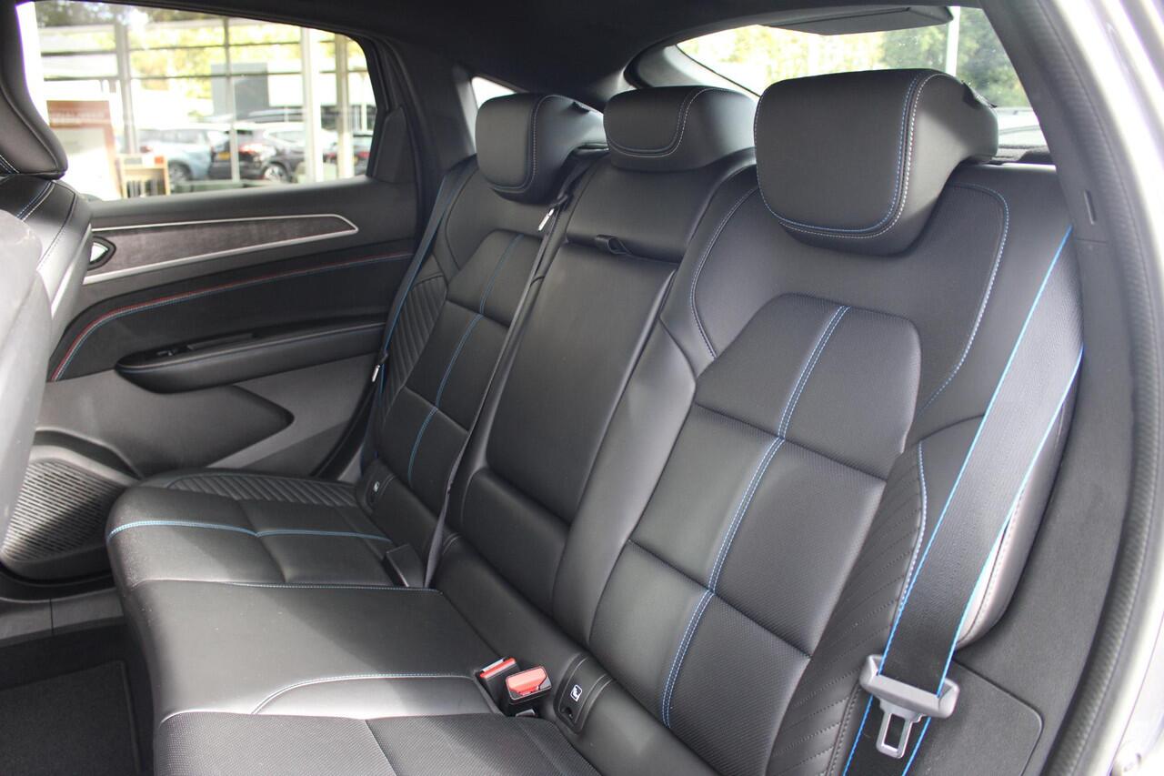 Renault Arkana 1.6 E-Tech full hybrid 145 esprit Alpine | Panoramadak | Stoelverwarming | Stuurwielverwarming | Dodehoek detectie