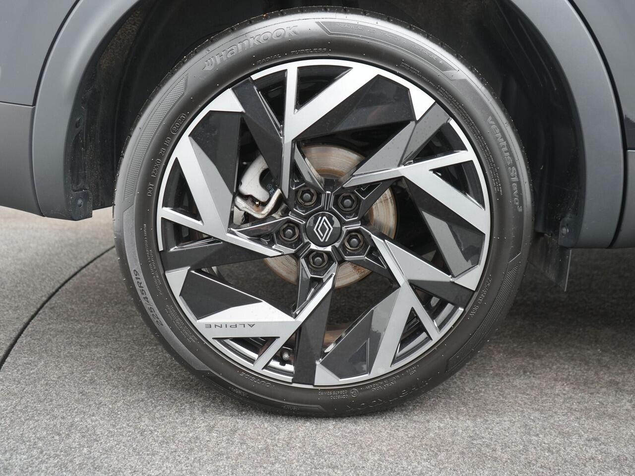 Renault Arkana 1.6 E-Tech Full Hybrid 145 Esprit Alpine - RIJKLAARPRIJS - Achteruitrijcamera - Stuur- en Stoelverwarming - Elektrisch Glazen Schuif/Kanteldak - Adaptieve Cruise Control