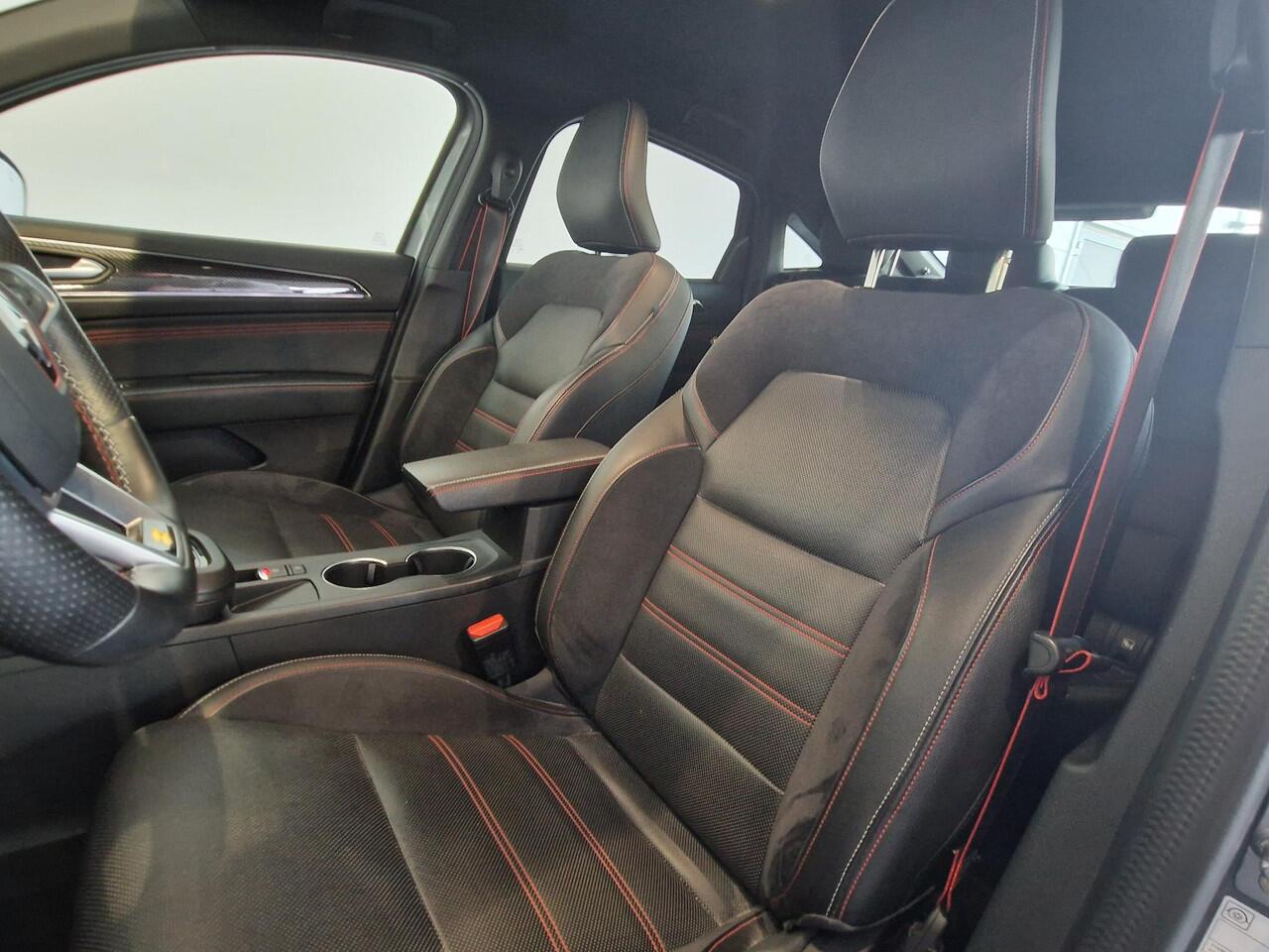 Renault Arkana 1.6 E-Tech Hybrid 145 R.S. Line | NAVIGATIE | ACHTERUITRIJCAMERA | ADAPTIVE CRUISE CONTROL