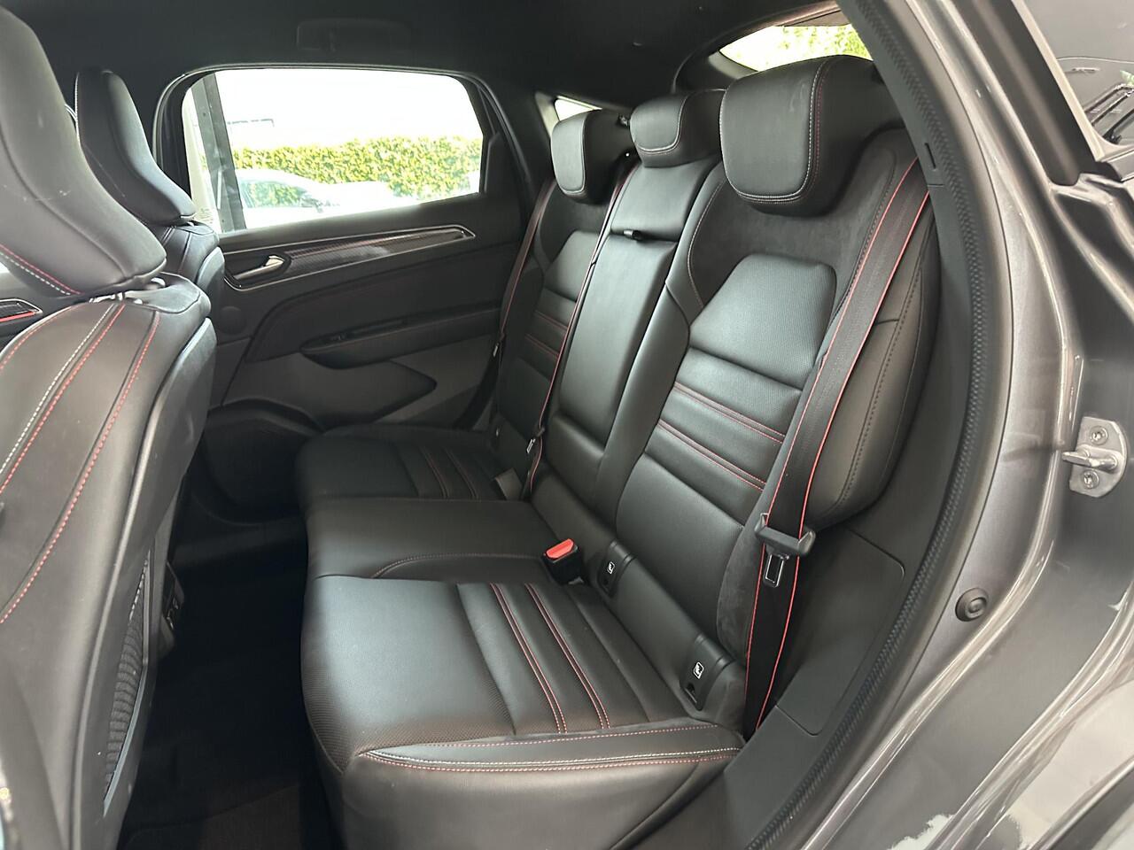 Renault Arkana 1.6 E-Tech Hybrid 145 R.S. Line | 360 CAMERA | STOEL-/STUURVERWARMING | ADAPTIVE CRUISECONTROL | APPLE CARPLAY/ANDROID AUTO