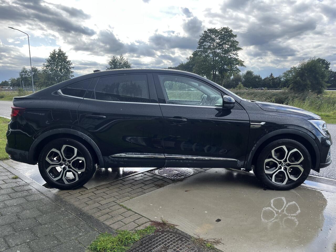 Renault Arkana 1.6 E-Tech Hybrid 145 PK Intens / Dealer onderhouden / Automaat / Camera / Panorama / Stoelverw. / Stoelverw. + Stuurverw. / Keyless / 18'' LMV /