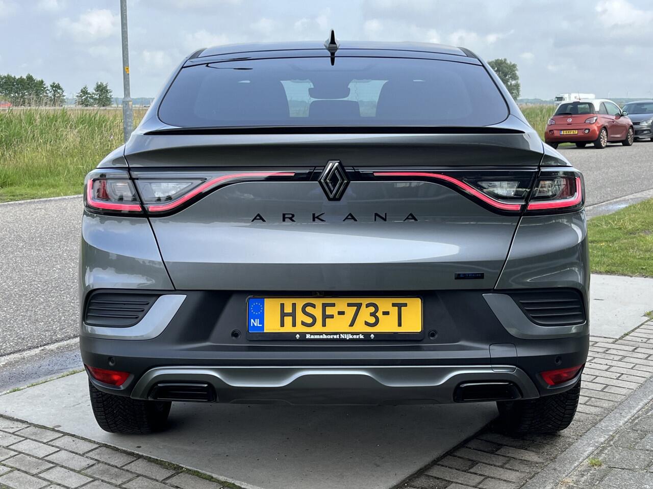 Renault Arkana 1.6 E-Tech full hybrid 145 esprit Alpine / Facelift! / Adaptive Cruise / Camera / Stoel+Stuurverw. /