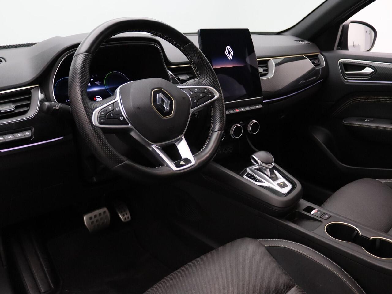 Renault Arkana 145pk E-Tech hybrid E-Tech engineered Automaat BOSE | Camera | Adapt. Cruise | Stoel-/stuurverw. | Panoramadak | Trekhaak