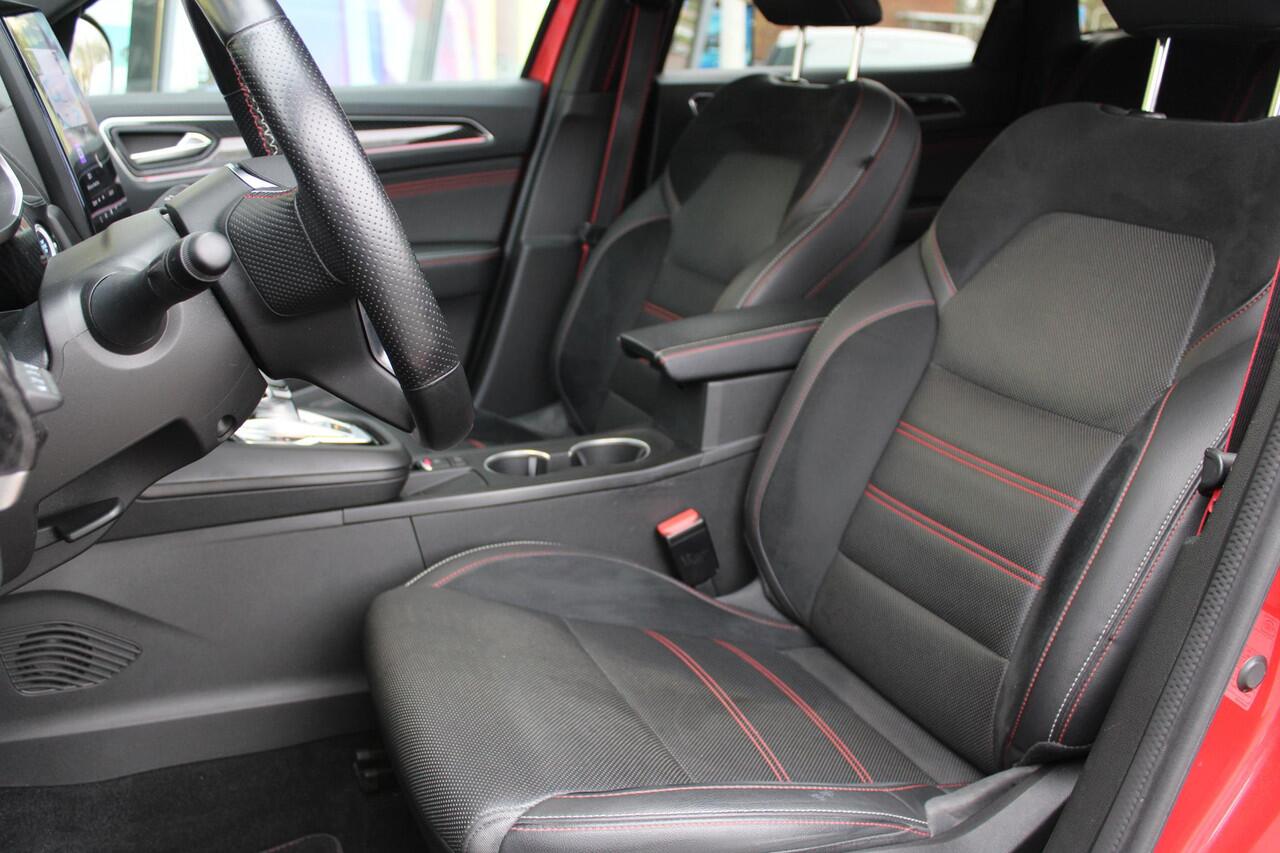 Renault Arkana 1.6 E-Tech Hybrid 145 R.S. Line | BLIND SPOT | CAMERA | PARKEERSENSOREN V+A | ADAPT. CRUISE CONTROL | CLIMATE CONTROL | CARPLAY