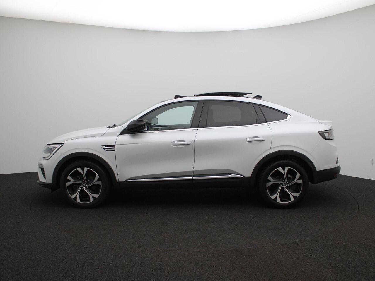 Renault Arkana E-Tech full hybrid 145 Techno | Automaat | EASY LINK navigatiesysteem met Apple CarPlay & Android Auto | Cruise Control | Parkeersensoren v+a | Privacy Glass | Voorbumper met F1 blade in carrosseriekleur |