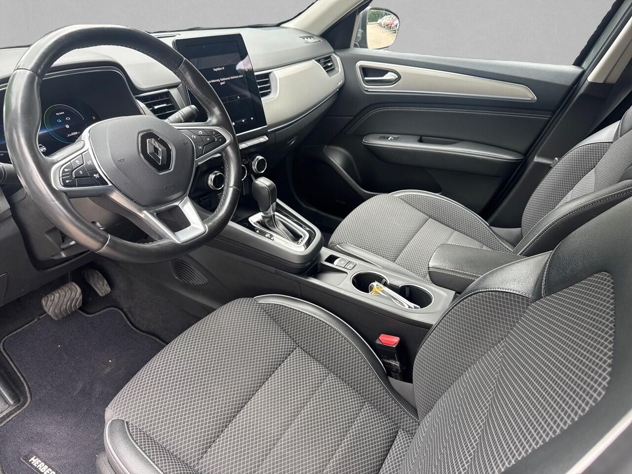 Renault Arkana 1.6 E-Tech Hybrid 145 Intens CAMERA / NAVI / BOSE