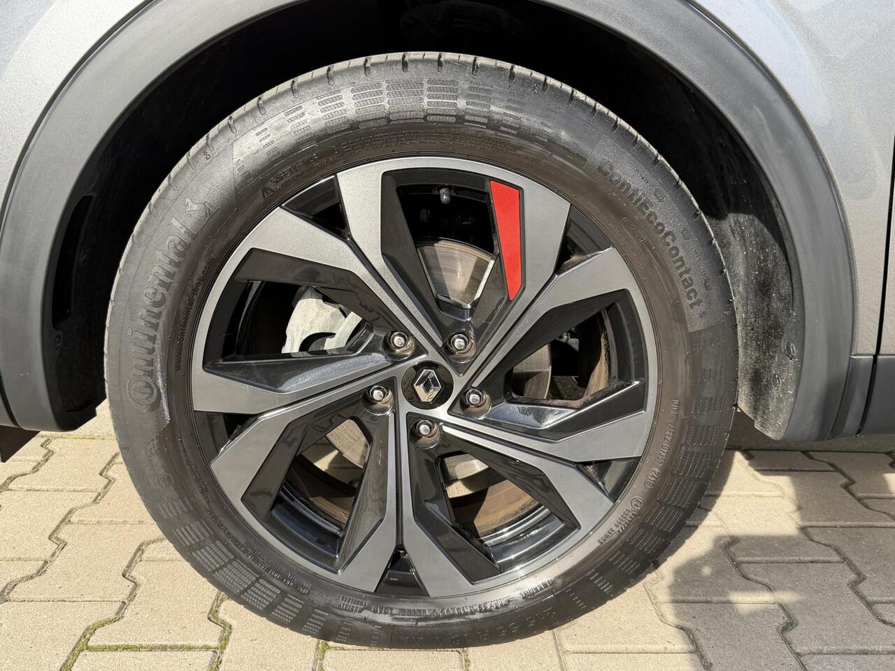 Renault Arkana 1.6 E-Tech Hybrid 145 R.S. Line / Pano / Clima / 360 Camera / Parkeer Assistent / stuur en stoel verwarming / Adaptive Cruise / Navi