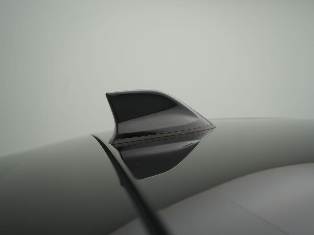 Renault Arkana 1.6 E-Tech Full Hybrid 145 Intens - RIJKLAARPRIJS - Achteruitrijcamera - Adaptieve Cruise Control