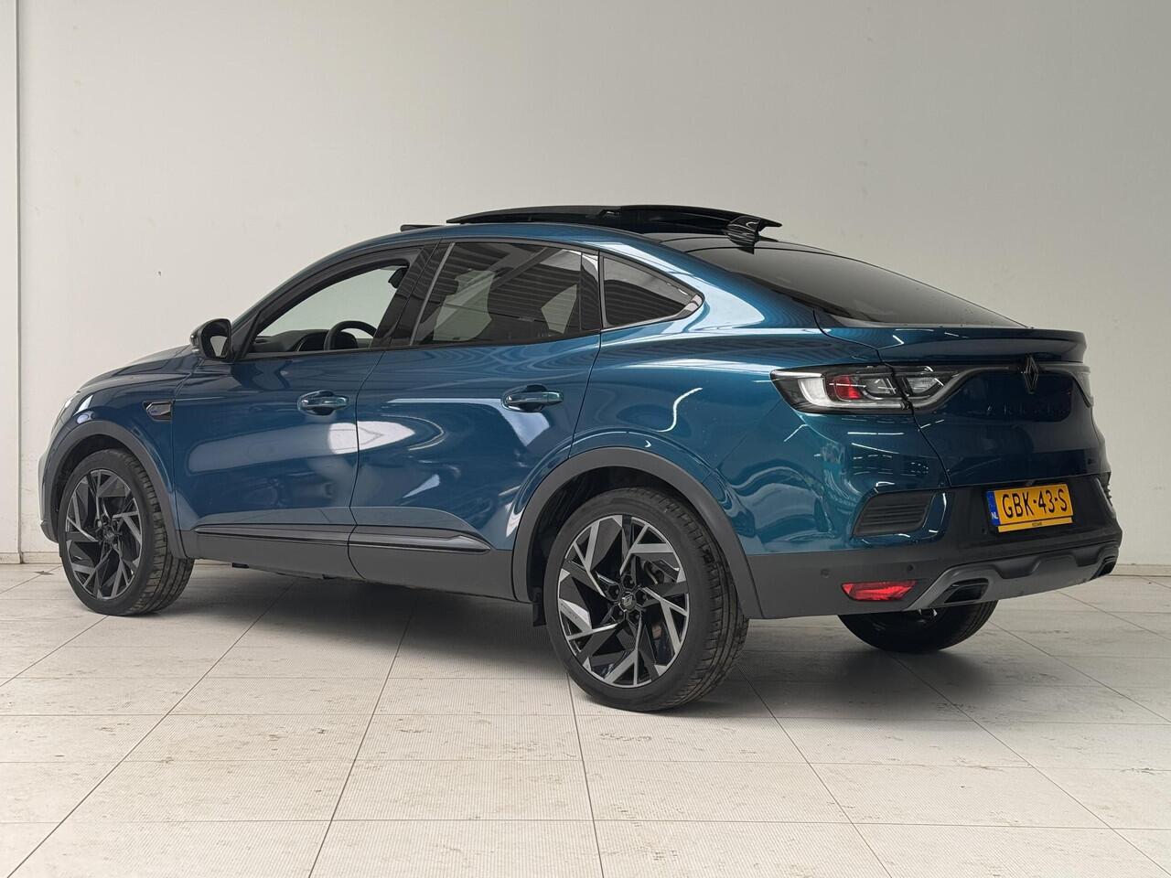 Renault Arkana 1.6 E-Tech full hybrid 145 esprit Alpine | Panoramadak | Bose | Adaptieve cruise control | Camera |