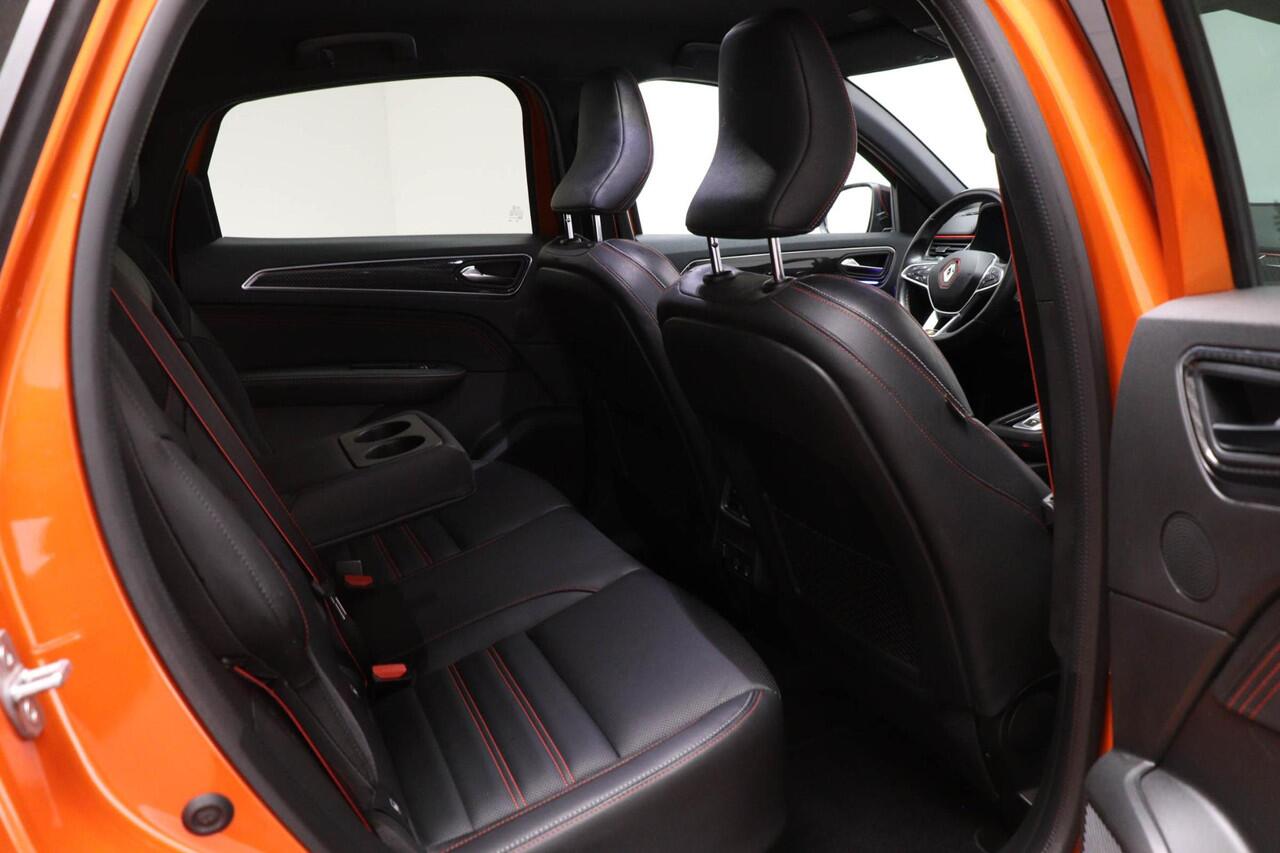 Renault Arkana 1.6 E-Tech Hybrid 145 R.S. Line | LOOK PACK | STUURVERWARMING | DAB | APPLE | CAMERA