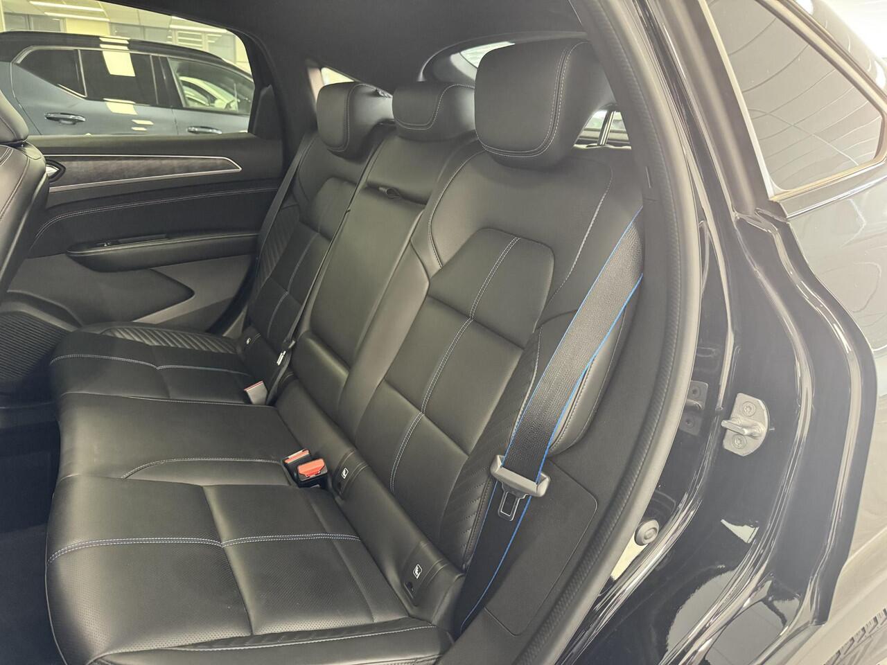 Renault Arkana 1.6 E-Tech full hybrid 145 Esprit Alpine | DODE HOEK DETECTIE | STOEL- & STUURVERWARMING | APPLE CARPLAY | 360º CAMERA | ADAPTIVE CRUISE