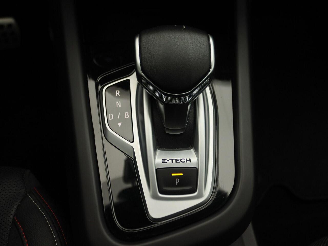 Renault Arkana E-Tech Hybrid 145 R.S. Line | Easy Link met Apple CarPlay & Android auto & 9,3" scherm | Climate Control | Parkeersensoren rondom met camera & Easy Park Assist | Adaptive Cruise Control |