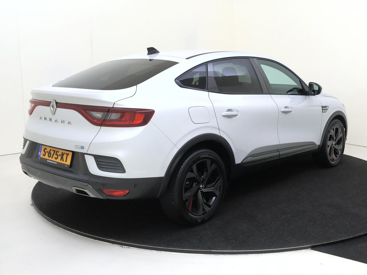 Renault Arkana 1.6 E-Tech hybrid 145 RS Line | parelmoer lak | Lederen bekleding | LM velgen