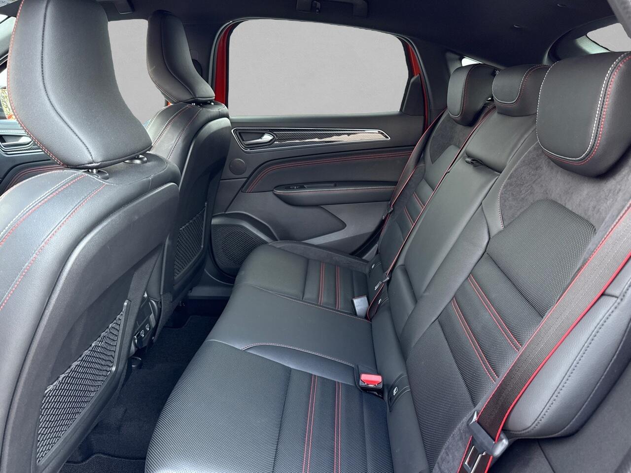 Renault Arkana 1.6 E-Tech Hybrid 145 R.S. Line CAMERA / STUURVERW / ECC / NAVI / ADAPT CRUISE